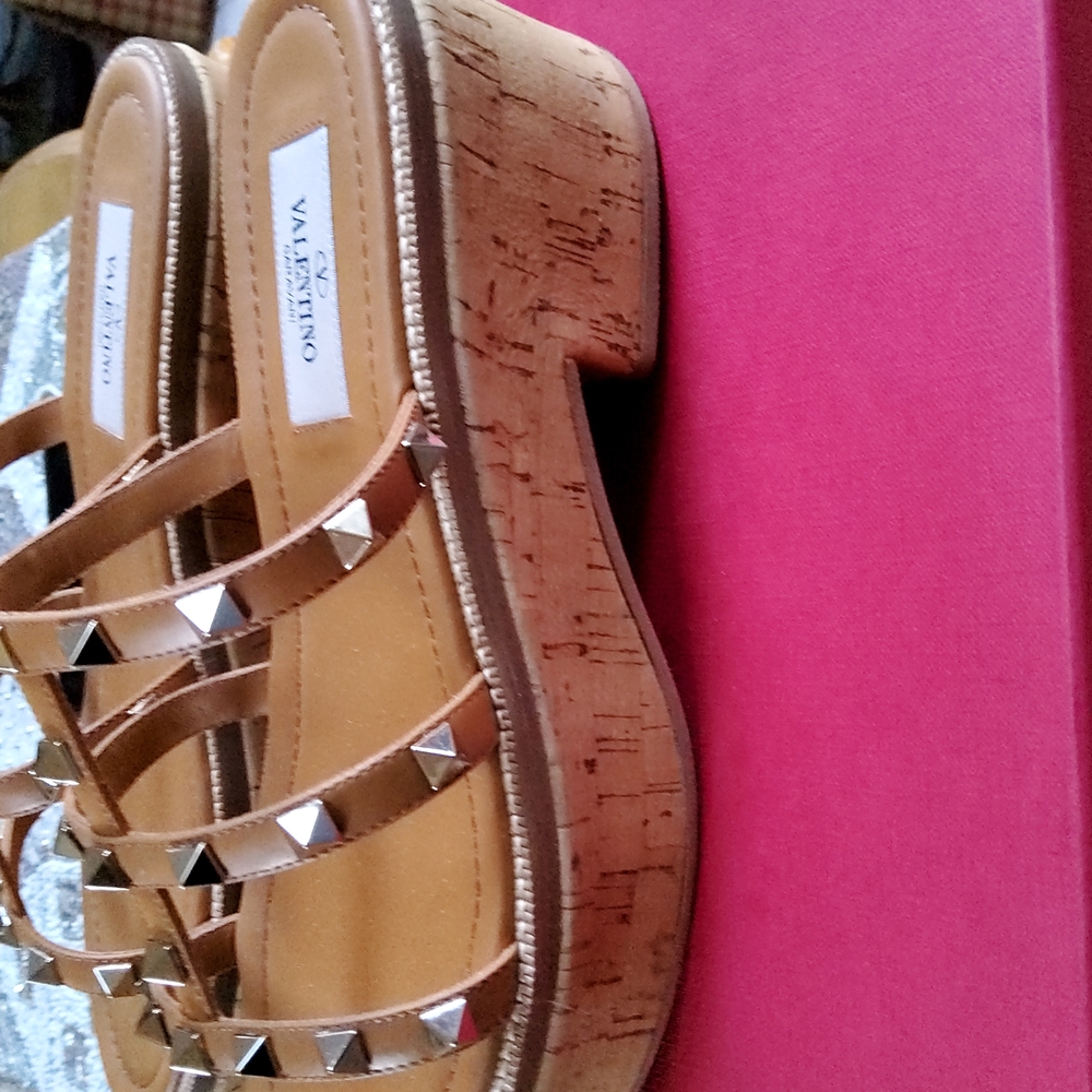 Valentino Garavani Rockstud Sandals!EUC!! - Picture 4 of 12